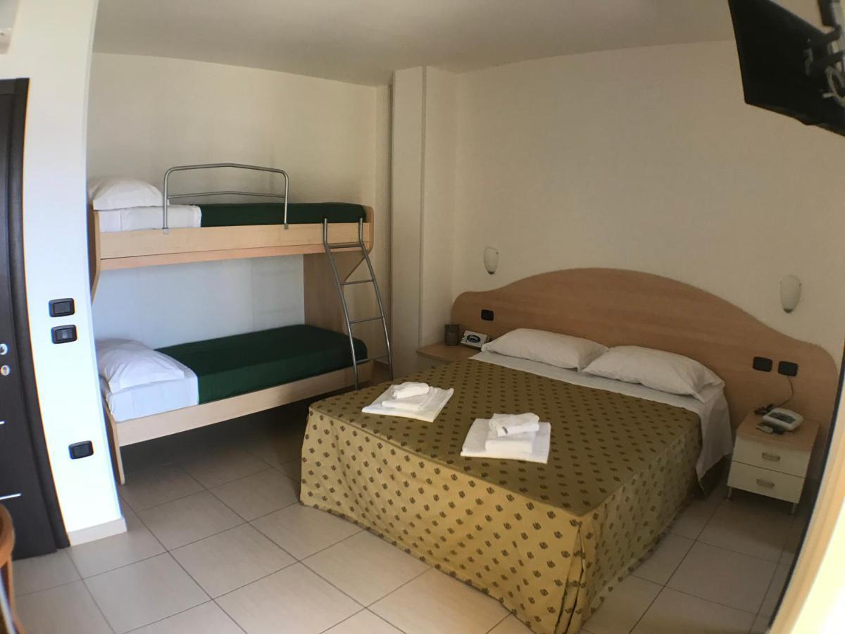 Classic Quadruple Room