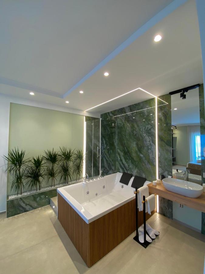 Deluxe Suite Sea View