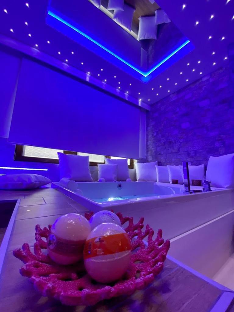 Queen Suite Spa Bath